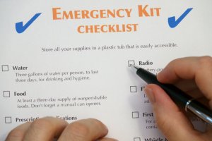 Hurricane emergency kit checklist